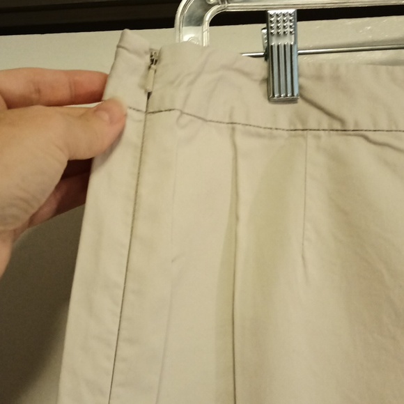 Gap - Picture 3 of 4